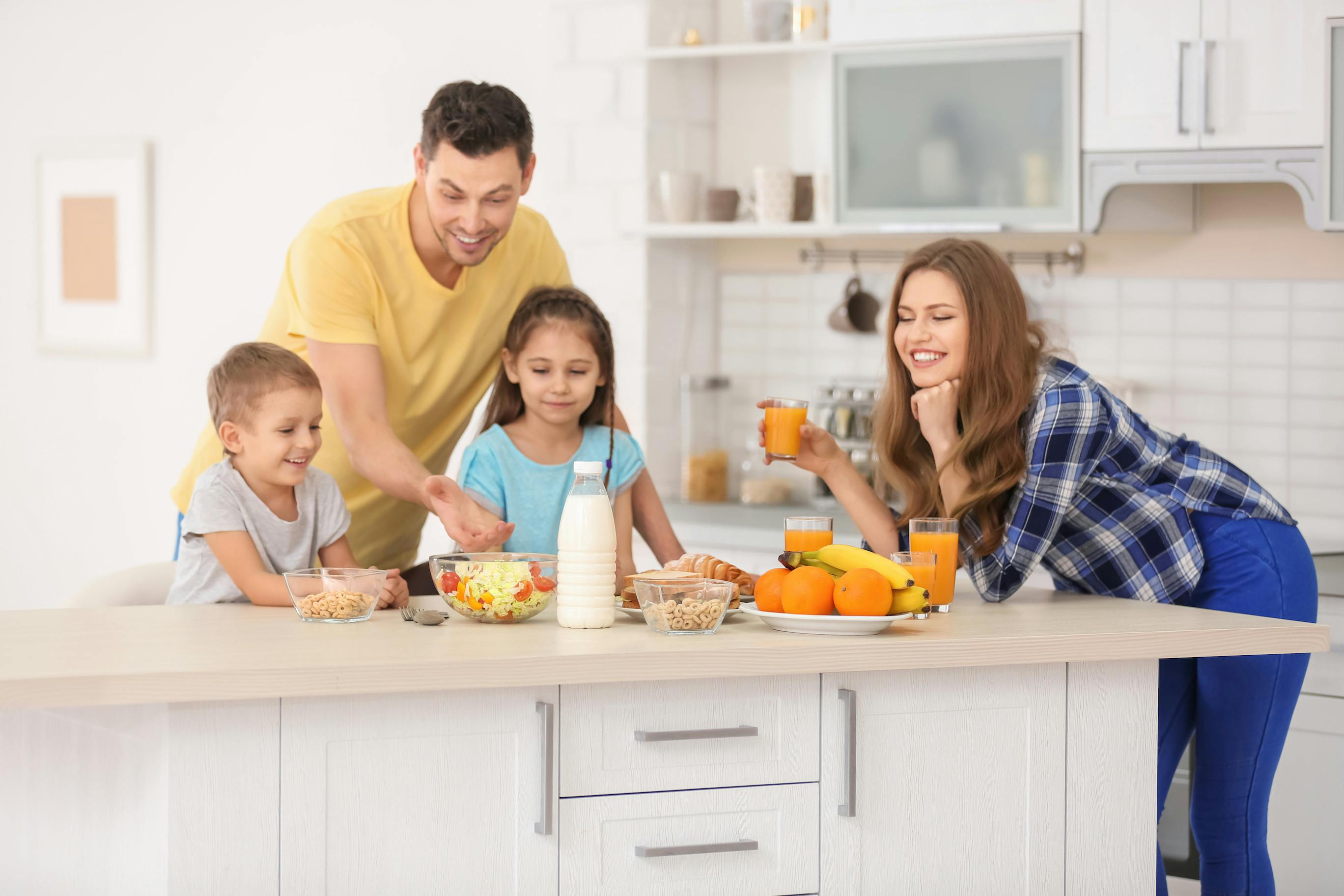Family with a healthy lifestyle who are a good fit for Medical Cost Sharing.